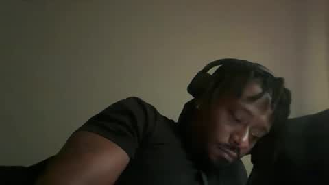 Snapshot of urbandick5 chatting on October 2025 01:02:02 PM urbandick5 online show from October 2025 01:02:02 PM