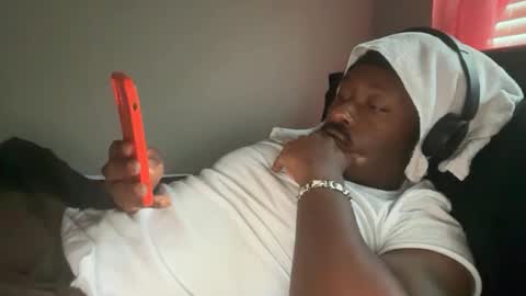 Snapshot of urbandick5 chatting on November 2025 01:46:01 PM urbandick5 online show from November 2025 01:46:01 PM