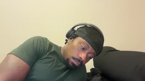 Snapshot of urbandick5 chatting on November 2025 02:01:02 AM urbandick5 online show from November 2025 02:01:02 AM