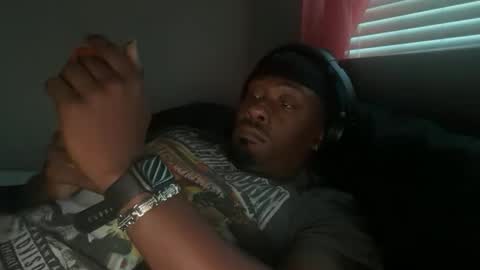 Snapshot of urbandick5 chatting on November 2025 01:00:01 PM urbandick5 online show from November 2025 01:00:01 PM