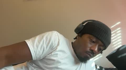 Snapshot of urbandick5 chatting on November 2025 09:14:02 PM urbandick5 online show from November 2025 09:14:02 PM