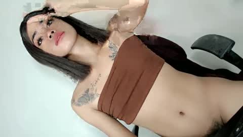 Snapshot of urbitch_haley69xx chatting on February 2025 12:38:02 PM Haley Mhate online show from February 2025 12:38:02 PM