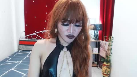 KENDALL online show from February 2025 12:14:02 PM