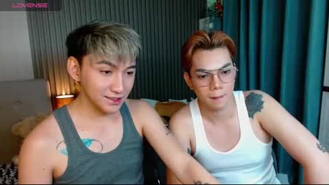 rose and khristine online show from November 2025 07:46:02 PM