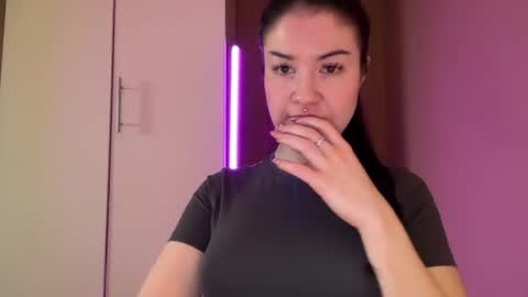 Margo online show from October 2025 05:52:01 AM