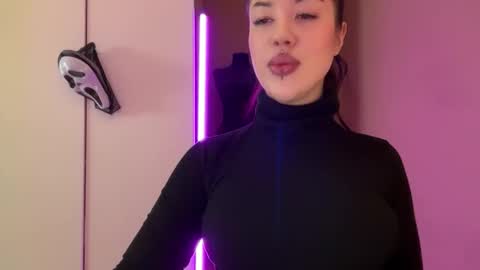 Margo online show from October 2025 07:58:01 AM