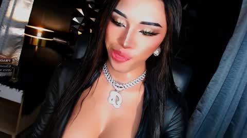 My bella 3 online show from October 2025 09:07:01 AM