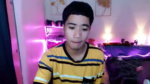 Snapshot of urguy_habibi chatting on December 2025 06:50:01 AM Bib online show from December 2025 06:50:01 AM