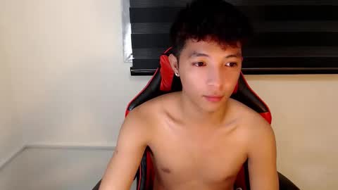 Ethan online show from November 2025 05:02:02 PM