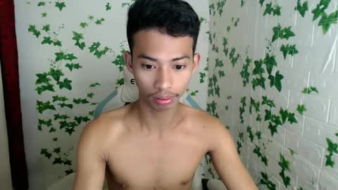 Snapshot of urhotfuckingass chatting on December 2024 11:48:01 PM richard online show from December 2024 11:48:01 PM