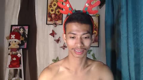 Snapshot of urhotfuckingass chatting on December 2024 02:21:01 PM richard online show from December 2024 02:21:01 PM