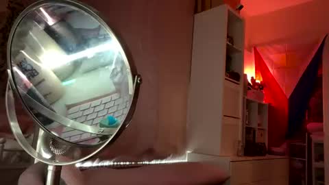 Snapshot of urlittlefilipina chatting on November 2025 07:12:01 PM urlittlefilipina online show from November 2025 07:12:01 PM