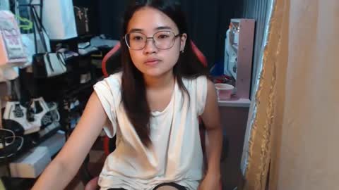 urlovelychinita online show from October 2025 08:25:01 AM