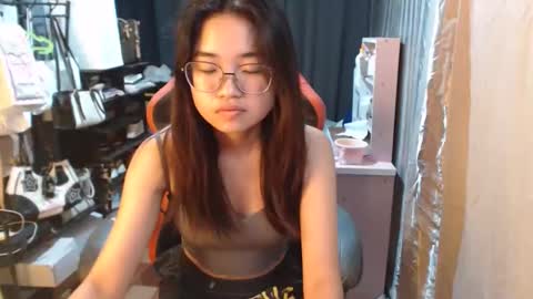 urlovelychinita online show from October 2025 08:42:02 PM