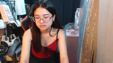 urlovelychinita online show from October 2025 01:06:01 AM