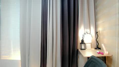 Snapshot of urnaughty_ceciliaxxx chatting on October 2025 08:31:01 PM cecilia online show from October 2025 08:31:01 PM