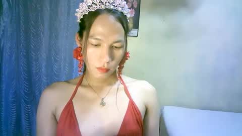 queen julia not into CHEAPGUY online show from February 2025 12:25:02 PM