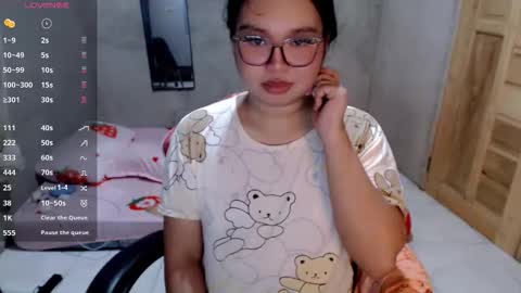 Snapshot of urpinayslutxxx chatting on November 2025 04:06:01 PM Jane online show from November 2025 04:06:01 PM