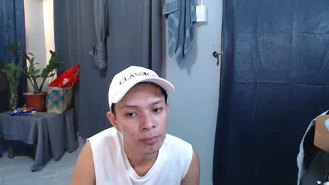 Mel online show from February 2025 08:07:02 PM