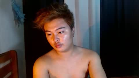 urpinoyjohnx online show from September 2025 03:35:02 PM