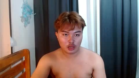 urpinoyjohnx online show from October 2025 09:45:01 PM