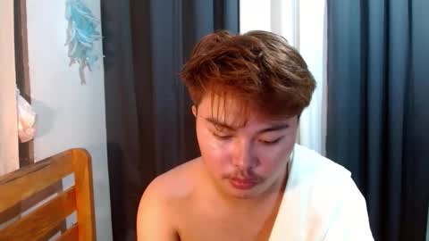 urpinoyjohnx online show from October 2025 02:47:02 PM