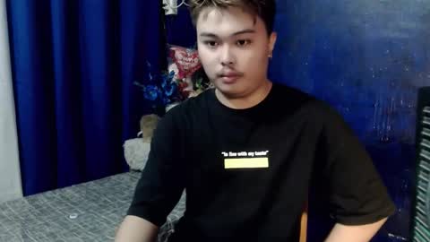 urpinoyjohnx online show from November 2025 12:26:01 PM