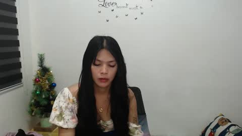 hi im kim online show from December 2024 02:55:01 PM