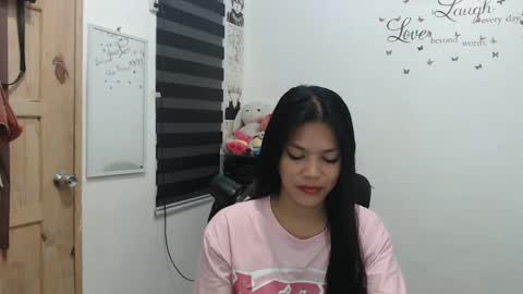 hi im kim online show from January 2025 11:43:02 AM
