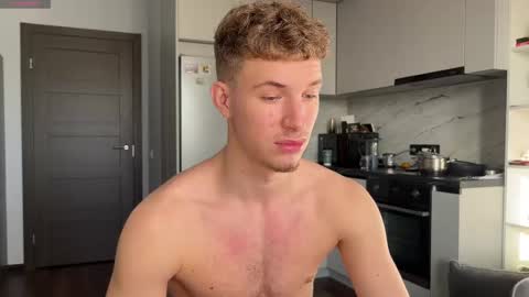 Snapshot of ursaotome chatting on October 2025 12:19:01 PM ursaotome online show from October 2025 12:19:01 PM