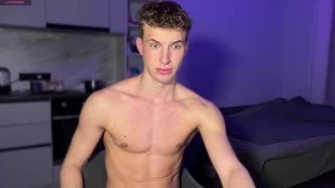 Snapshot of ursaotome chatting on October 2025 12:22:01 AM ursaotome online show from October 2025 12:22:01 AM