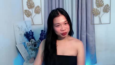 Snapshot of urseductive_llanaxx chatting on November 2025 05:18:02 AM JUST CALL ME LLANA online show from November 2025 05:18:02 AM