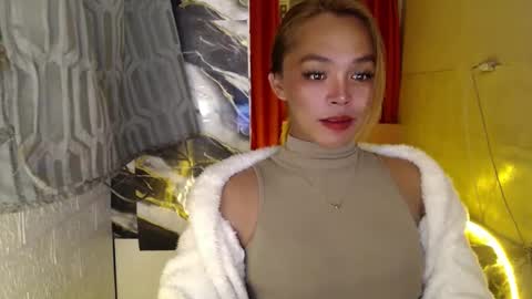 TYRA online show from February 2025 10:04:02 PM