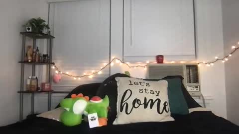 Snapshot of ursweetestlilly chatting on November 2025 01:39:02 AM Lily online show from November 2025 01:39:02 AM