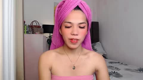 CHESCA online show from January 2025 04:30:02 AM