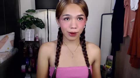 CHESCA online show from February 2025 03:41:02 PM