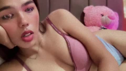 CHESCA online show from September 2025 05:20:01 AM