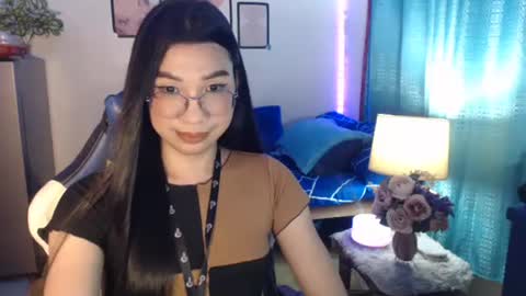 Ashley Kate Mateo Gray online show from December 2024 01:55:02 PM