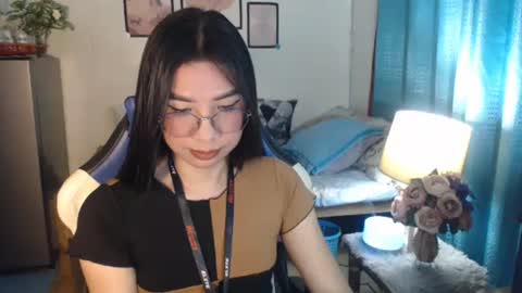 Ashley Kate Mateo Gray online show from February 2025 12:01:02 PM