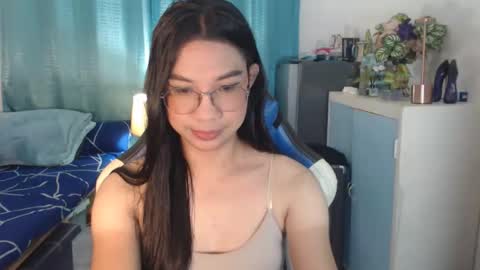 Ashley Kate Mateo Gray online show from October 2025 10:35:02 AM