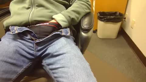 Snapshot of useemie chatting on December 2024 10:24:01 PM useemie online show from December 2024 10:24:01 PM