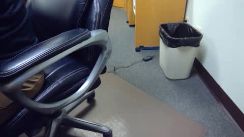 Snapshot of useemie chatting on December 2024 10:33:02 PM useemie online show from December 2024 10:33:02 PM