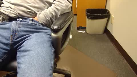 Snapshot of useemie chatting on December 2024 11:49:02 PM useemie online show from December 2024 11:49:02 PM