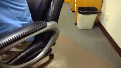 Snapshot of useemie chatting on February 2025 11:01:02 PM useemie online show from February 2025 11:01:02 PM