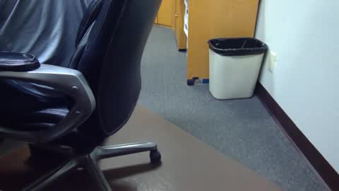 Snapshot of useemie chatting on September 2025 10:32:02 PM useemie online show from September 2025 10:32:02 PM