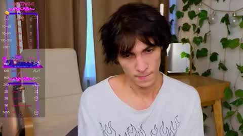 Snapshot of va1ora chatting on September 2025 12:20:01 PM Valora online show from September 2025 12:20:01 PM