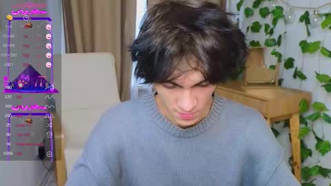 Snapshot of va1ora chatting on October 2025 12:14:02 PM Valora online show from October 2025 12:14:02 PM