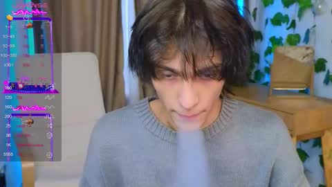 Snapshot of va1ora chatting on October 2025 12:14:02 PM Valora online show from October 2025 12:14:02 PM