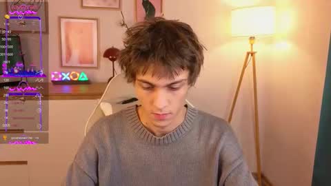 Snapshot of va1ora chatting on October 2025 12:27:01 PM Valora online show from October 2025 12:27:01 PM