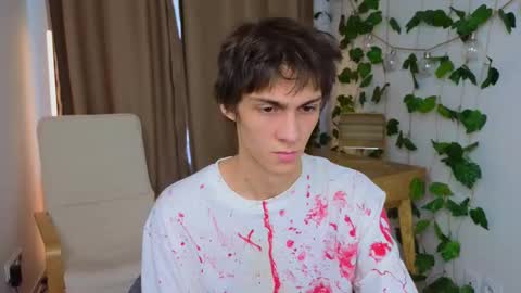 Snapshot of va1ora chatting on October 2025 12:39:02 PM Valora online show from October 2025 12:39:02 PM